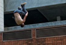 SENI BERPINDAH TEMPAT DENGAN CEPAT